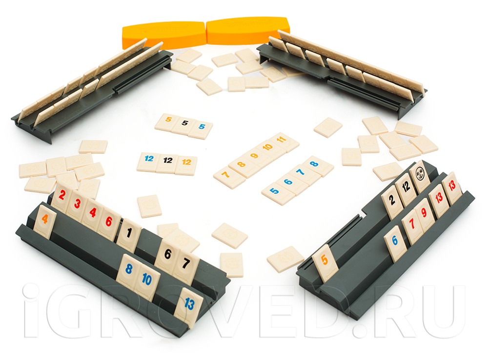 Игровой процесс настольной игры Руммикуб (дорожная версия)