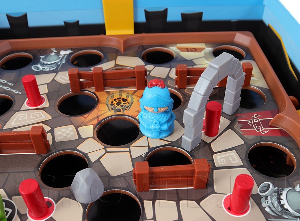 Компоненты настольной игры Путь рыцаря (Slide Quest)