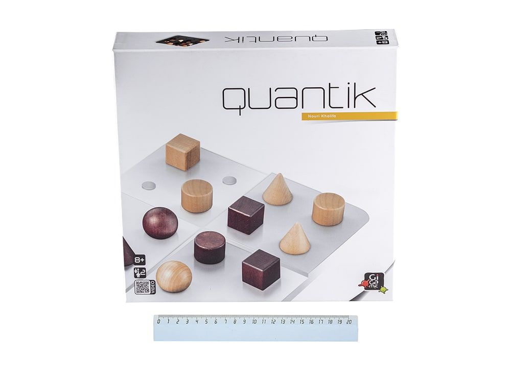 Коробка настольной игры Квантик (Quantik)